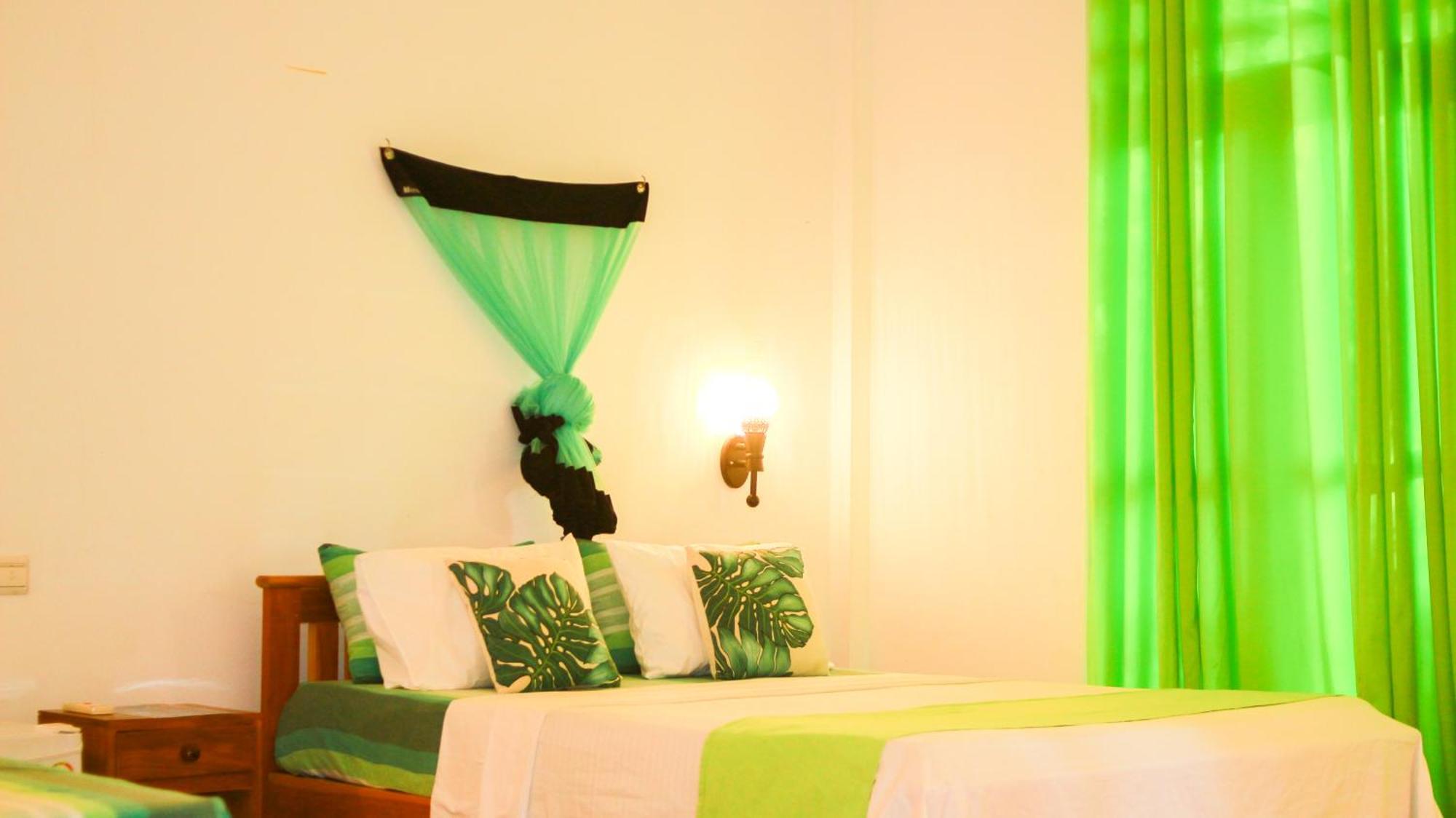 Yala Safari River View Hotel Tissamaharama Exterior photo